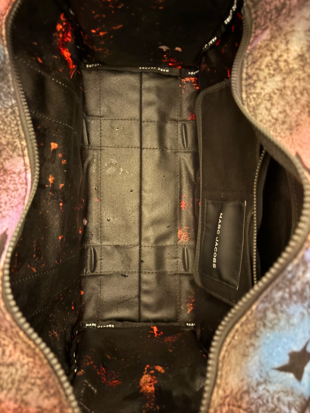 Large Marc Jacobs “Stars in the Galaxy” ⭐️ 🌌 The Tote Bag - Picture 8 of 10